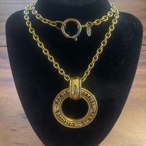 Authentic Vintage Chanel Gold Plated CHANEL PARIS Pendant Necklace